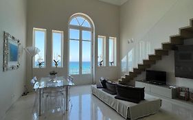 Luxury Loft On The Sea